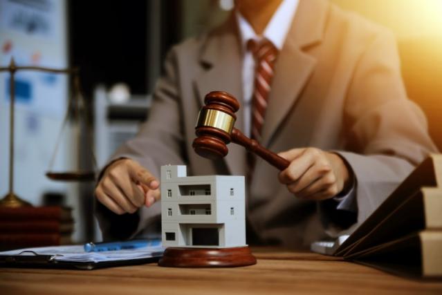 adjudication avocat
